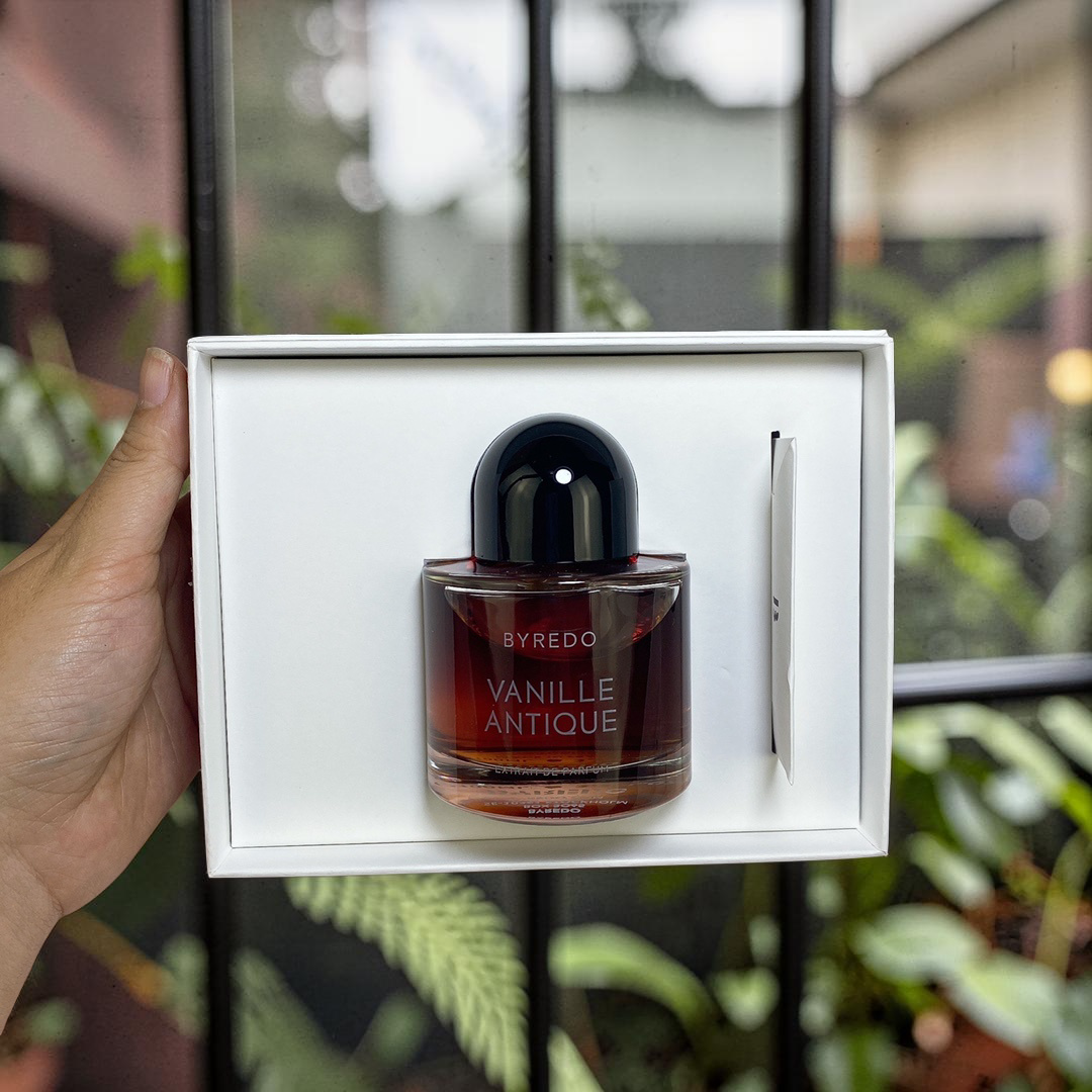 Byredo Vanille Antique Extrait de Parfum — 100ml