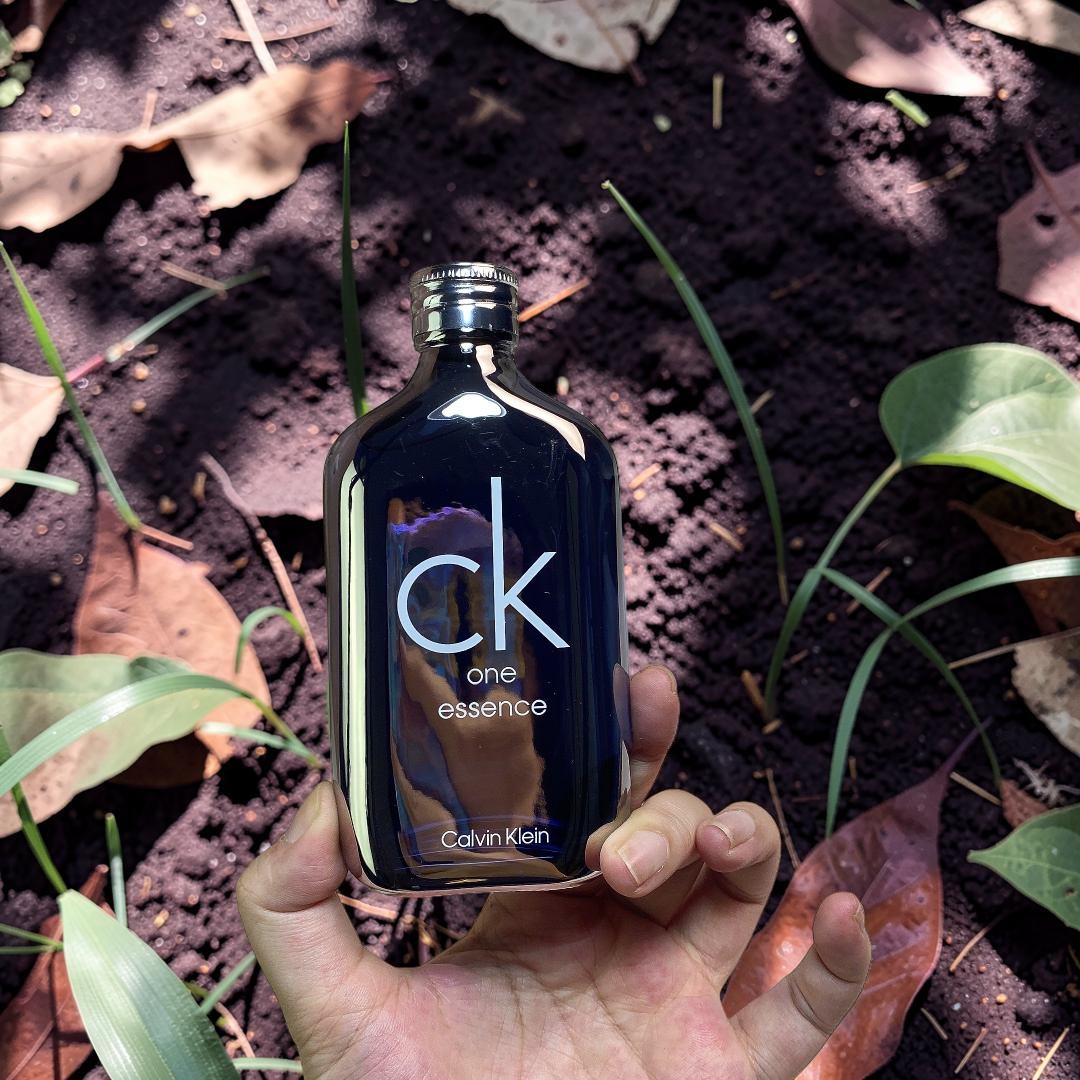 Calvin Klein ck one essence Eau de Parfum Intense — 100ml