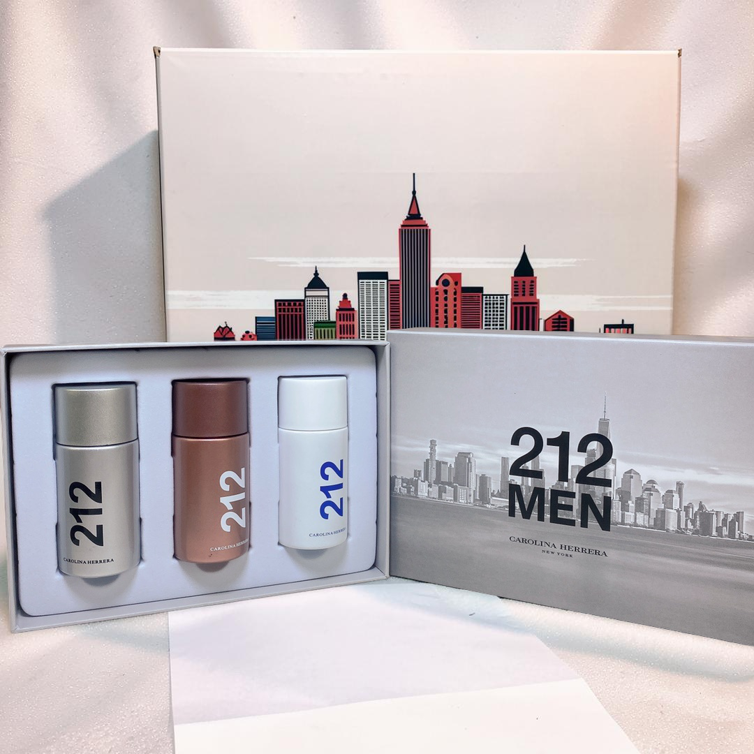 Carolina Herrera 212 Men Miniature Travel Gift Set (3 Pieces)