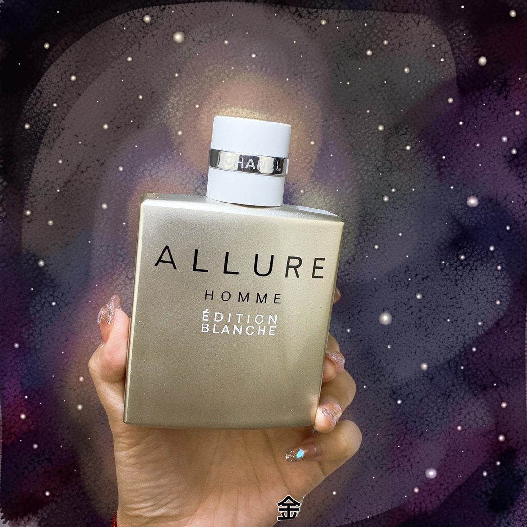 Chanel Travel Miniature Fragrance Gift Set - Chance Selection, N°5 Eau de Parfum, and Coco Mademoiselle - 5-Piece Deluxe Sampler Collection