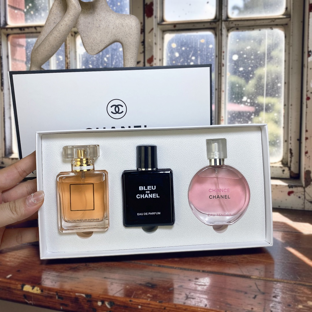 Creed Aventus 10th Anniversary Limited Edition - Eau de Parfum - 100ml (3.3 fl. oz.)