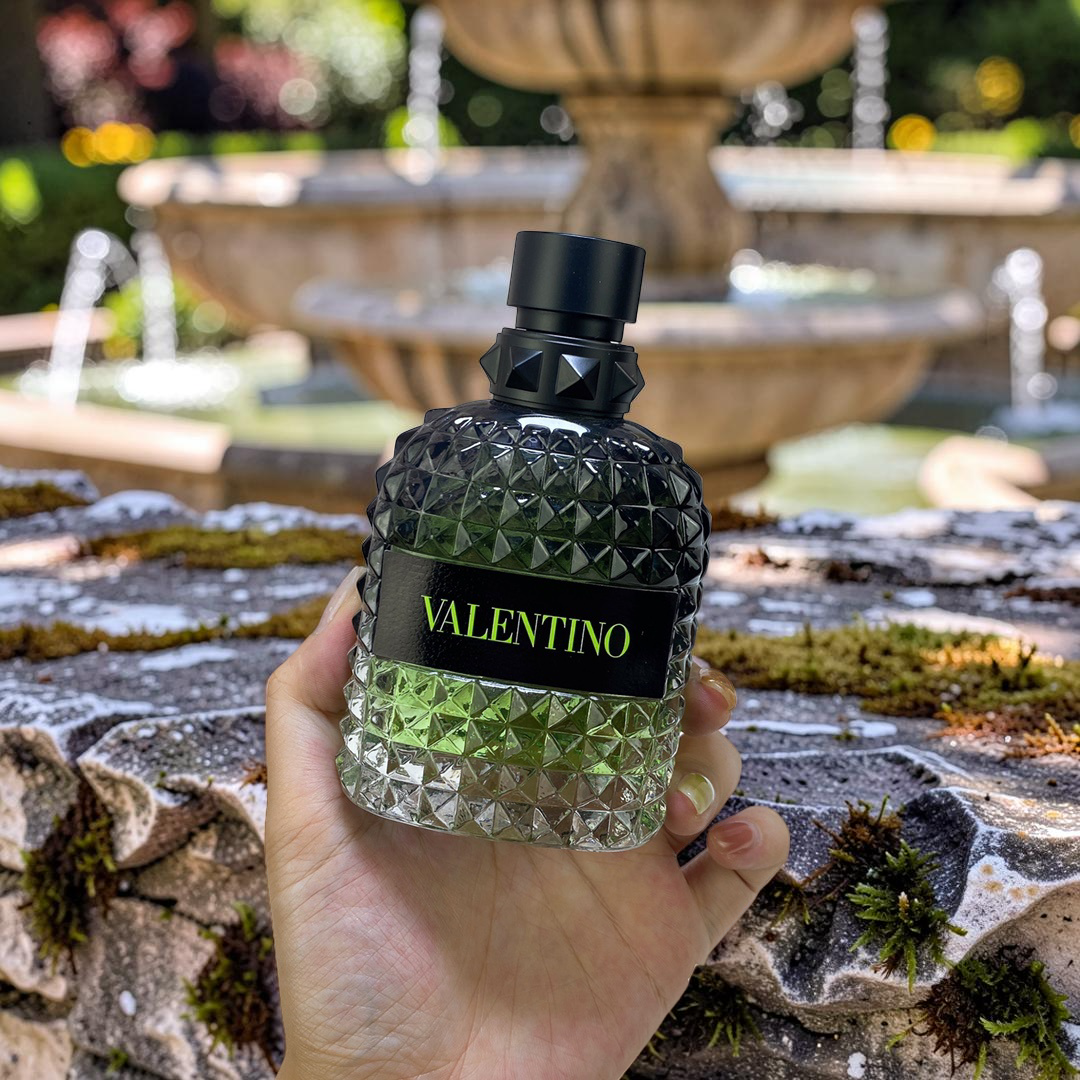 Valentino Uomo Born In Roma Rockstud Noir Eau de Toilette 100ml for Men